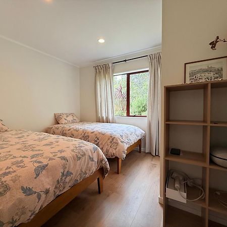 A Cabin With A Big View, Comfort And Tranquility, Close To Vines Martinborough Exterior foto