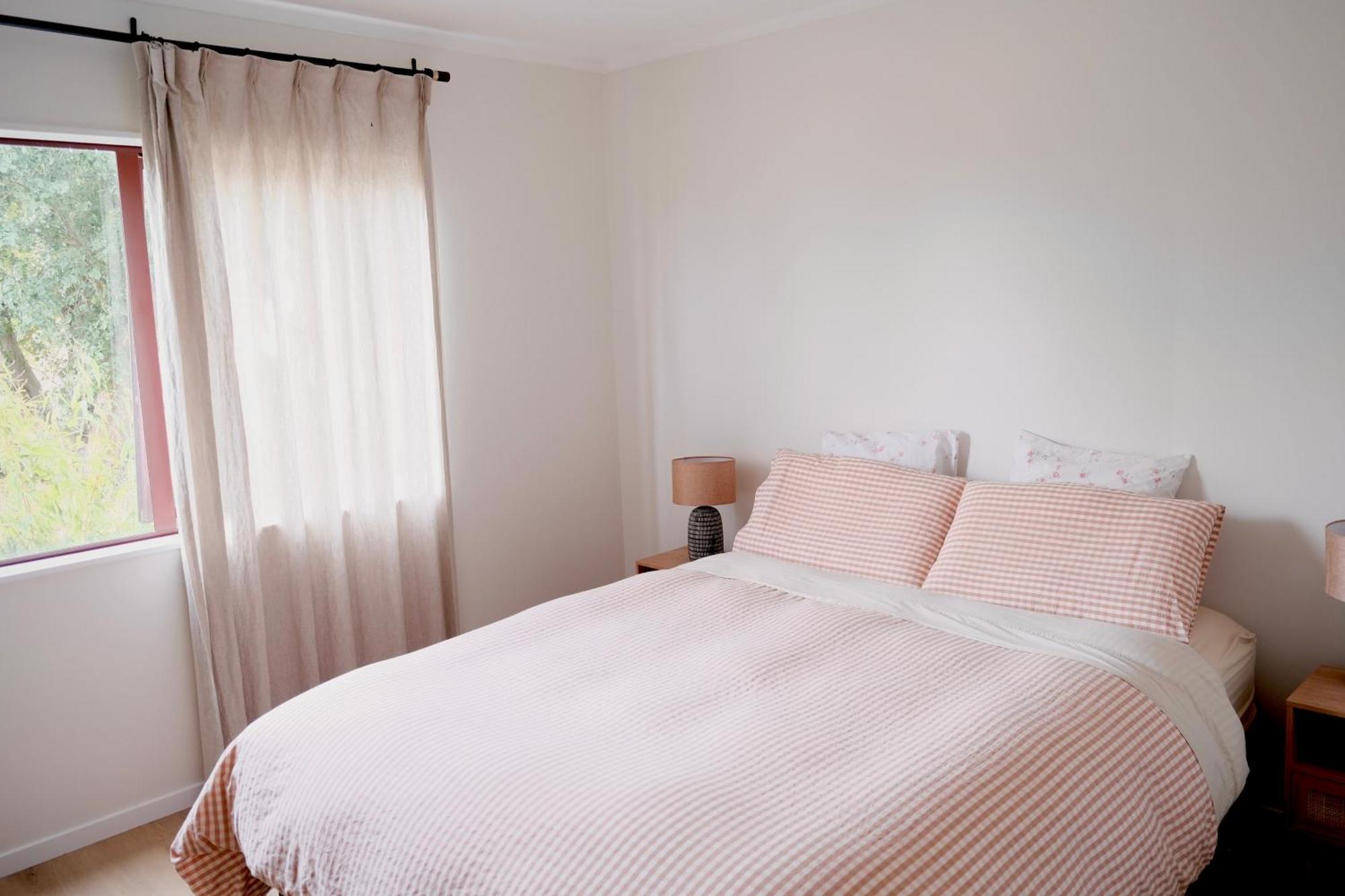 A Cabin With A Big View, Comfort And Tranquility, Close To Vines Martinborough Exterior foto